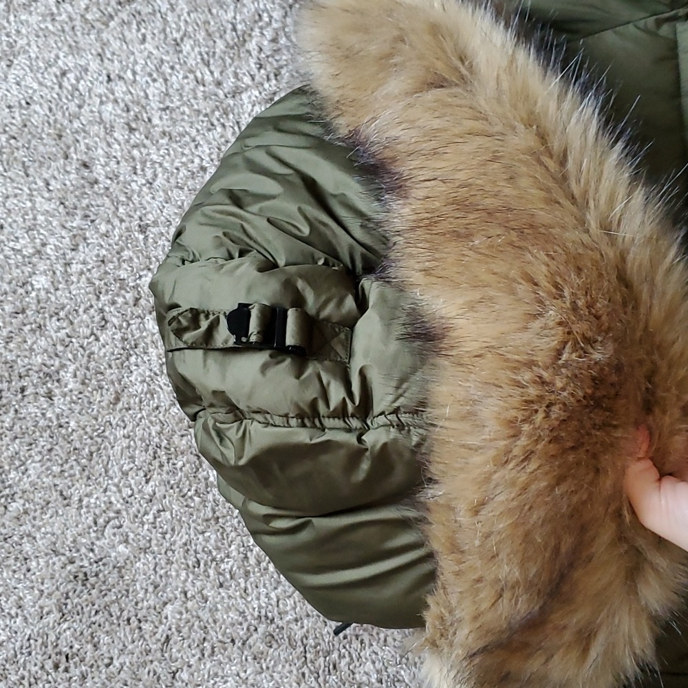 Snow Jacket - Picture 6 of 8